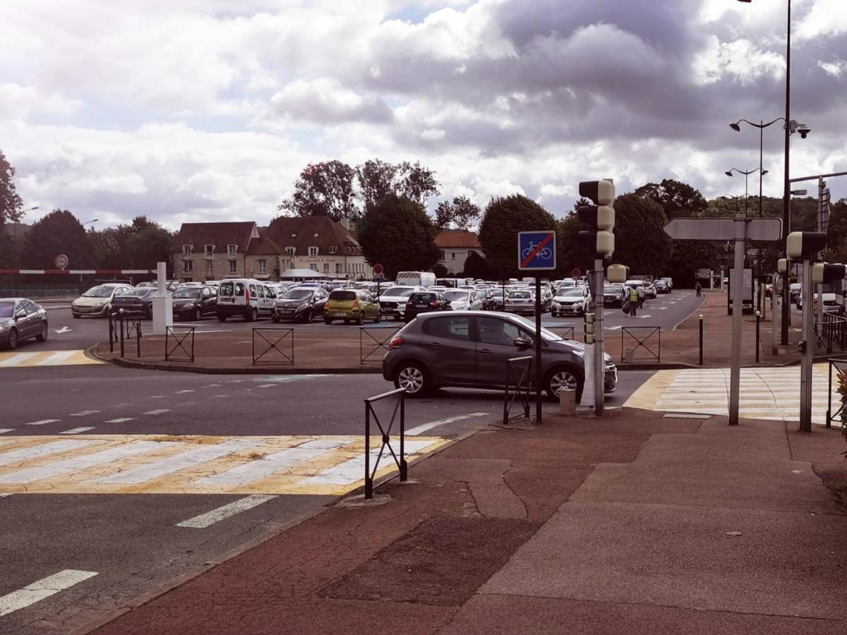 Bel Appartement Prés de la gare RER C -REFAIT A NEUF -spacieux 4 pièces Étampes Exterior foto